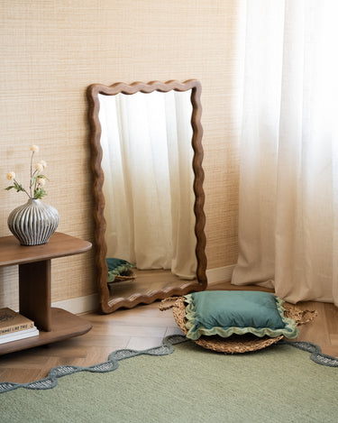 Cushion Sophia Wavy Green - Things I Like Things I Love