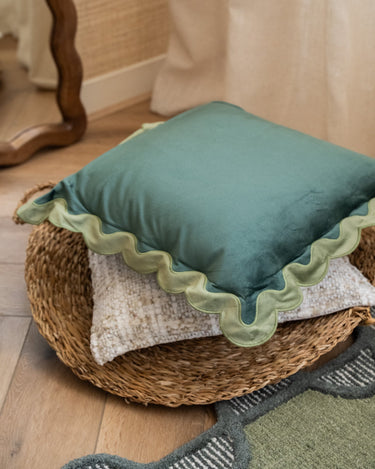Cushion Sophia Wavy Green - Things I Like Things I Love