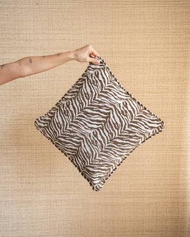 Cushion Tigra Brown 45x45 - Things I Like Things I Love