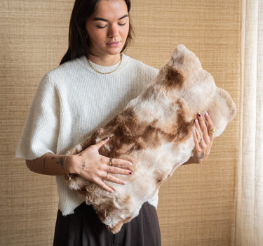 Cushion Velora Fluffy Brown - Things I Like Things I Love