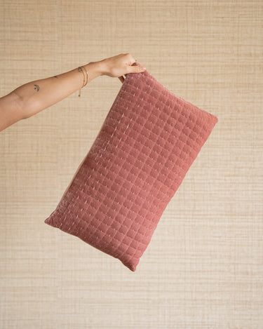 Cushion Velvet Old Pink - Things I Like Things I Love