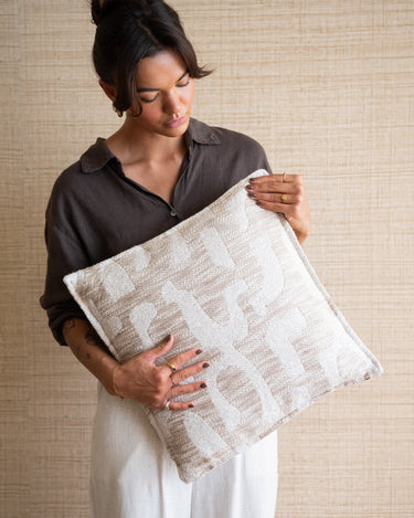 Cushion Wave Beige - Things I Like Things I Love