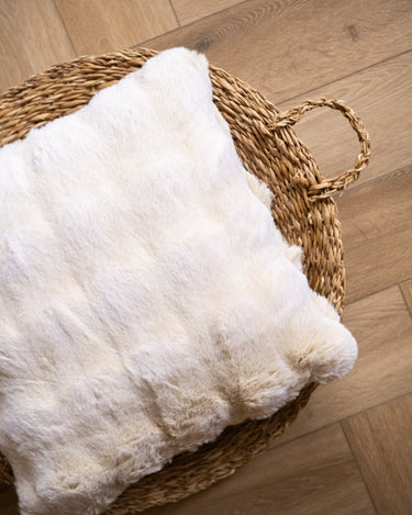 Cushion Wave Fluffy Ivory - Things I Like Things I Love