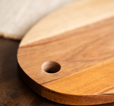 Cutting Board Acacia - Things I Like Things I Love