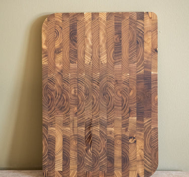 Cutting Board Acacia - Things I Like Things I Love