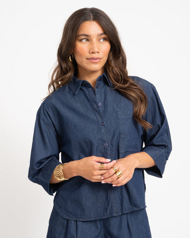 Debby Breeze Chambray Shirt Donker Blauw Denim - Things I Like Things I Love