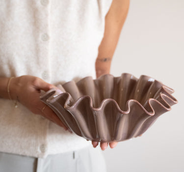 Deco Bowl Wavy Dusty Rose - Things I Like Things I Love