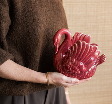 Deco Planter Swan Burgundy - Things I Like Things I Love