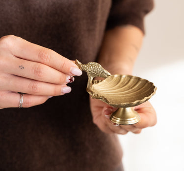Deco Tray Shell Fish Brass - Things I Like Things I Love