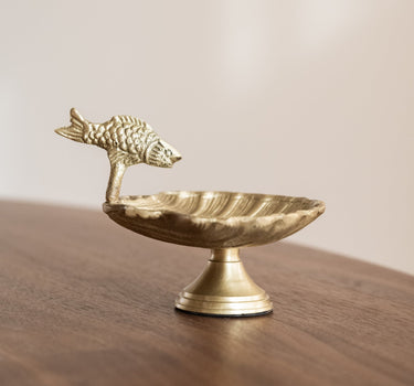 Deco Tray Shell Fish Brass - Things I Like Things I Love
