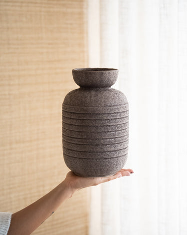 Deco Vase Arpino Ceramic - Things I Like Things I Love