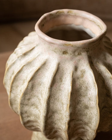 Deco Vase Hakone Olive - Things I Like Things I Love