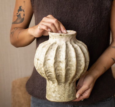 Deco Vase Hakone Olive - Things I Like Things I Love