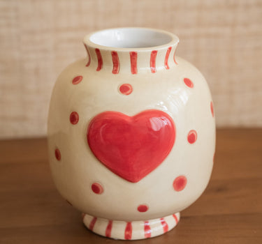 Deco Vase Heart Beige - Things I Like Things I Love