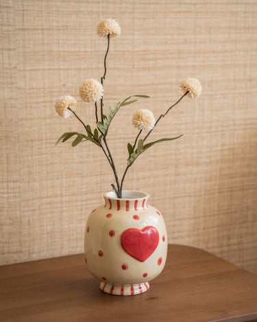 Deco Vase Heart Beige - Things I Like Things I Love
