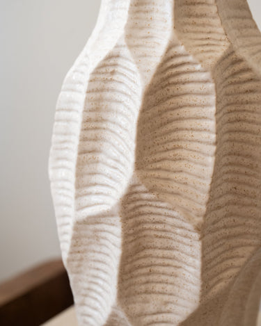 Deco Vase Leaves Beige - Things I Like Things I Love
