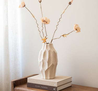 Deco Vase Leaves Beige - Things I Like Things I Love