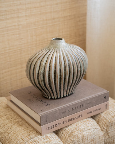 Deco Vase Lorita - Things I Like Things I Love