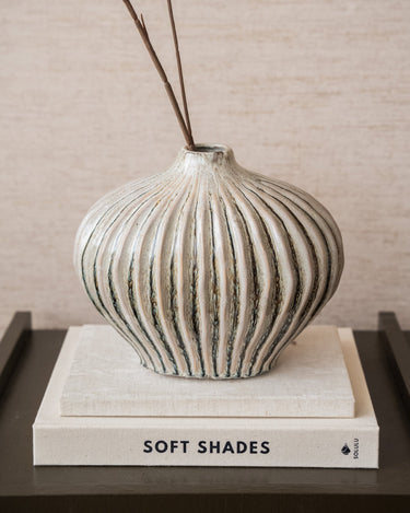 Deco Vase Lorita - Things I Like Things I Love