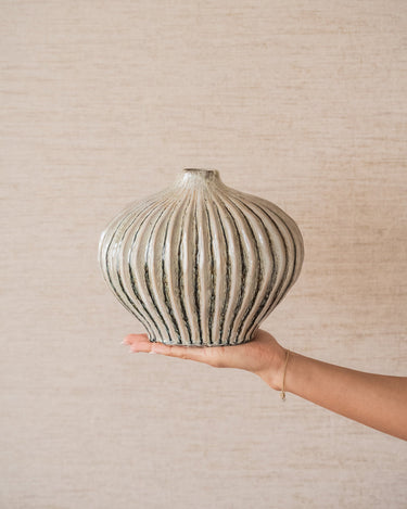 Deco Vase Lorita - Things I Like Things I Love