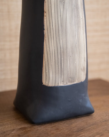 Deco Vase Maria Black - Things I Like Things I Love