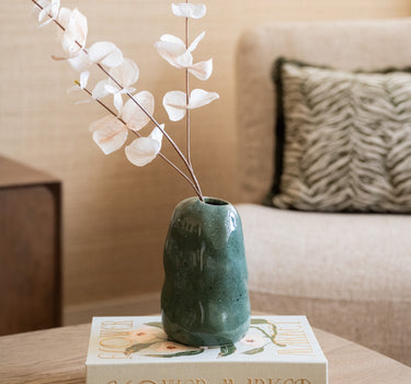 Deco Vase Molly Green - Things I Like Things I Love