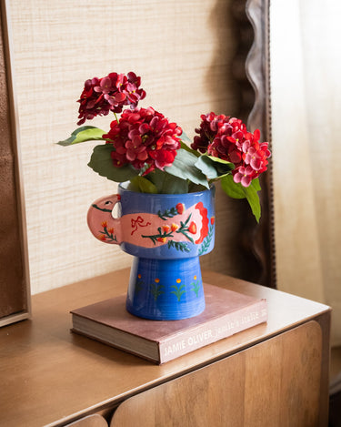 Deco Vase Sapphire Crest - Things I Like Things I Love