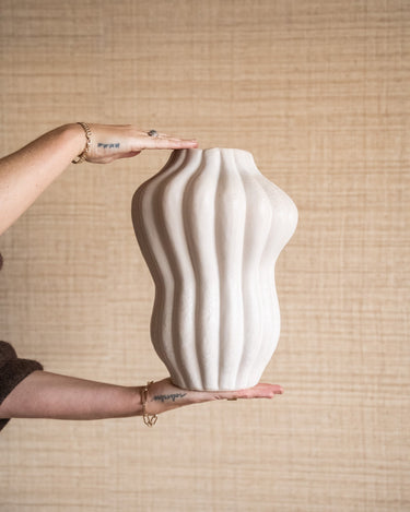 Deco Vase Serra Ceramic - Things I Like Things I Love