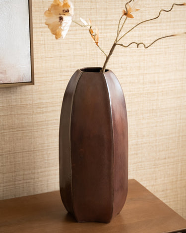 Deco Vase Serra Rust - Things I Like Things I Love