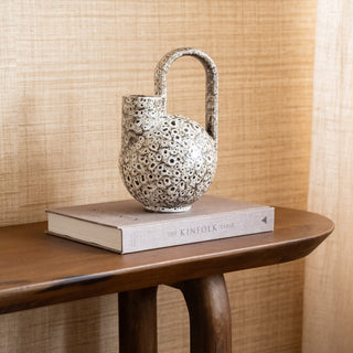 Deco Vase Serres Cream Black - Things I Like Things I Love