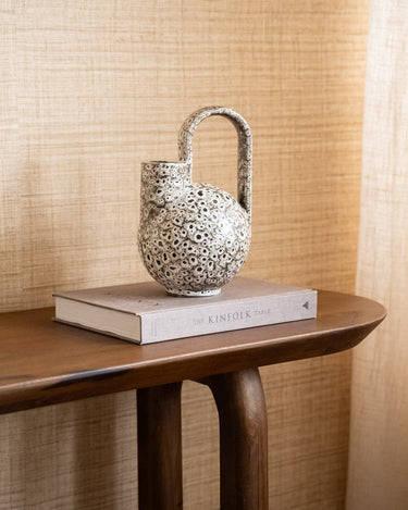 Deco Vase Serres Cream Black - Things I Like Things I Love