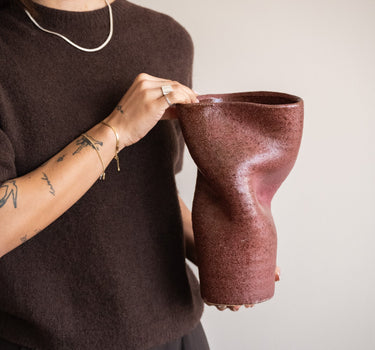 Deco Vase Songa Burgundy - Things I Like Things I Love