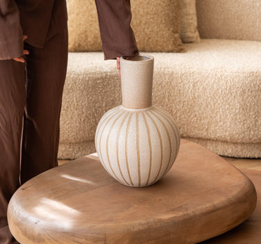 Deco Vase Ulloa - Medium - Things I Like Things I Love