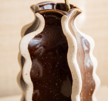 Deco Vase Wave Brown - Things I Like Things I Love