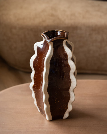 Deco Vase Wave Brown - Things I Like Things I Love