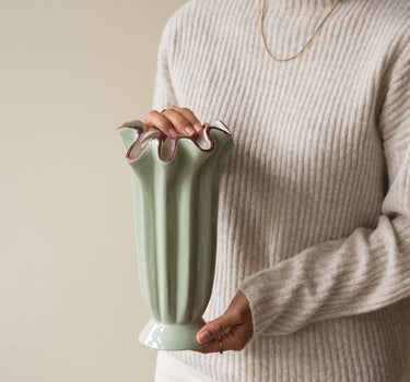 Deco Vase Wavy Green - Things I Like Things I Love