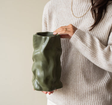 Deco Vase Wavy Moss Green - Things I Like Things I Love