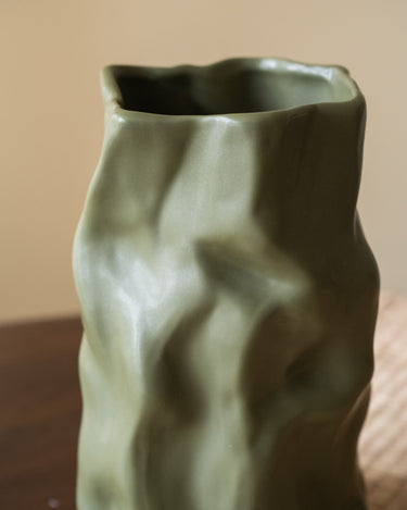 Deco Vase Wavy Moss Green - Things I Like Things I Love