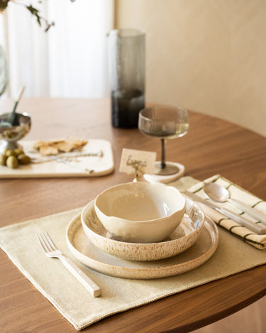 Deep Dinner Plate Plato Beige - Things I Like Things I Love