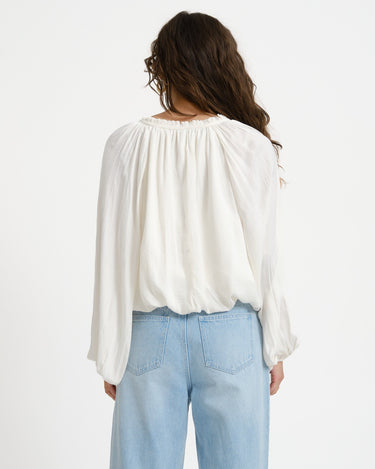 Drapy Top Ecru - Things I Like Things I Love
