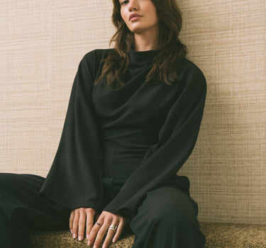 Drapy Top Zwart - Things I Like Things I Love