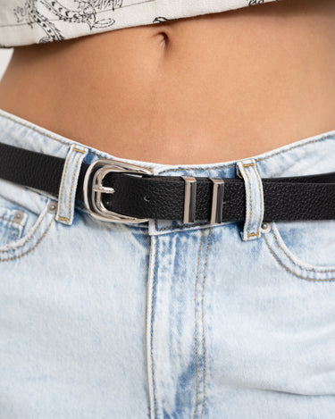 Dune Belt Silver Buckle Black - Things I Like Things I Love