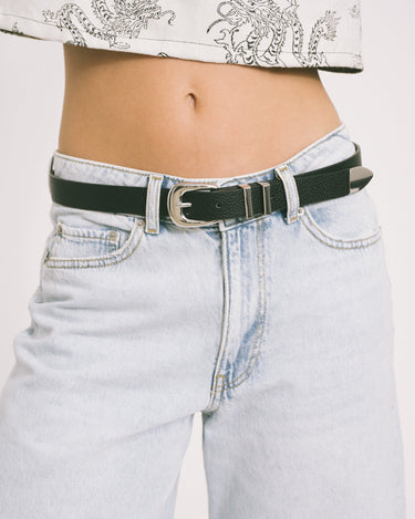 Dune Belt Silver Buckle Black - Things I Like Things I Love