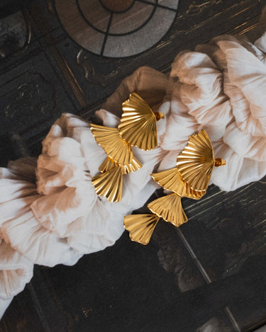 Earrings Golden Leaf Hoop Gold - Things I Like Things I Love