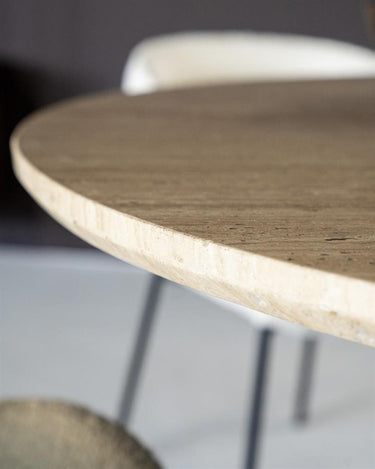 Eettafel Aik Travertin - Things I Like Things I Love