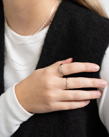 Elegant Wave Silver - Things I Like Things I Love