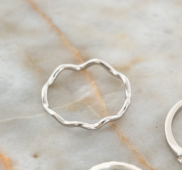 Elegant Wave Silver - Things I Like Things I Love