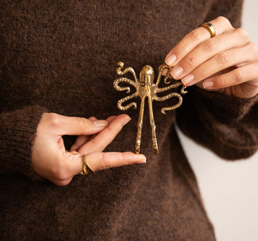 Ella Octopus Hook Gold - Things I Like Things I Love