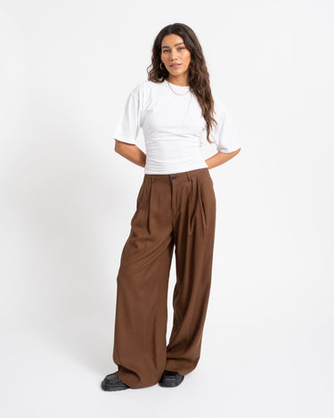 Elora Tee Bright White - Things I Like Things I Love