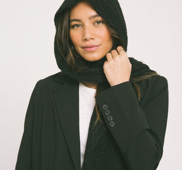 Fluffy Capuchon Scarf Black - Things I Like Things I Love